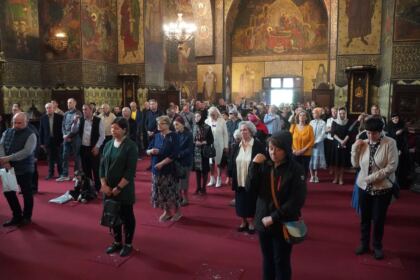 Rugăciune şi daruri pentru persoanele cu deficienţe de vedere – fotografia 16