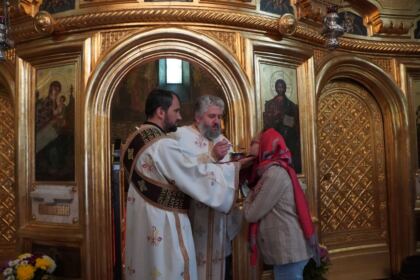 Rugăciune şi daruri pentru persoanele cu deficienţe de vedere – fotografia 28