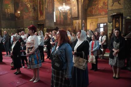Rugăciune şi daruri pentru persoanele cu deficienţe de vedere – fotografia 29
