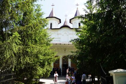 Ziua Eroilor în Arhiepiscopia Dunării de Jos – fotografia 1