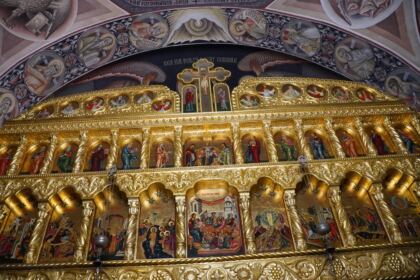 Curs festiv la Seminarul Teologic „Sfântul Andrei“ din Galaţi – fotografia 15