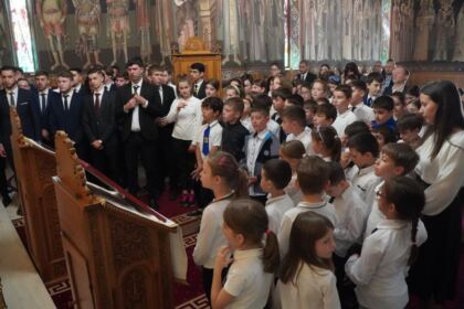 Curs festiv la Seminarul Teologic „Sfântul Andrei“ din Galaţi – fotografia 23