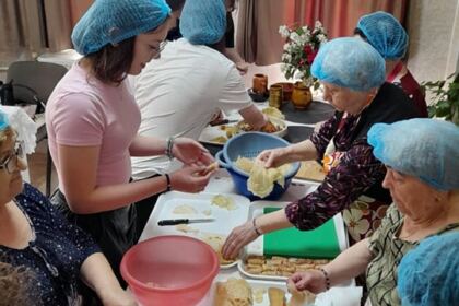 Bucurie și comuniune pentru tineri și vârstnici – fotografia 8