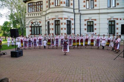 Manifestări cultural-artistice de Ziua Copilului la Galaţi – fotografia 7