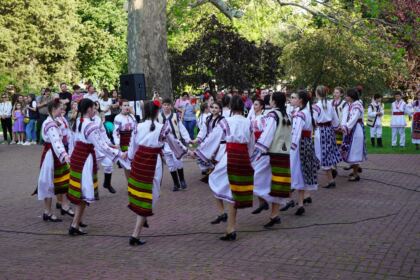 Manifestări cultural-artistice de Ziua Copilului la Galaţi – fotografia 11