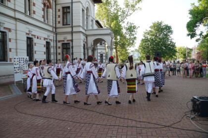 Manifestări cultural-artistice de Ziua Copilului la Galaţi – fotografia 13