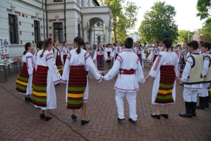 Manifestări cultural-artistice de Ziua Copilului la Galaţi – fotografia 24