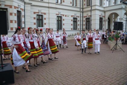 Manifestări cultural-artistice de Ziua Copilului la Galaţi – fotografia 25