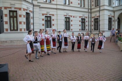 Manifestări cultural-artistice de Ziua Copilului la Galaţi – fotografia 26