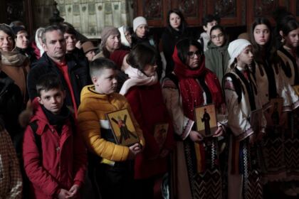 Duminica Ortodoxiei sărbătorită în Arhiepiscopia Dunării de Jos – fotografia 18