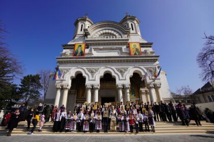 Duminica Ortodoxiei sărbătorită în Arhiepiscopia Dunării de Jos – fotografia 38