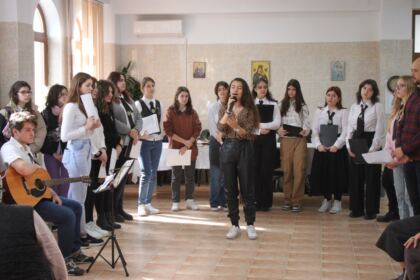 Zi de sărbătoare şi de comuniune pentru vârstnicii gălăţeni – fotografia 16