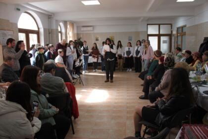 Zi de sărbătoare şi de comuniune pentru vârstnicii gălăţeni – fotografia 18