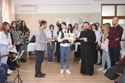 Zi de sărbătoare şi de comuniune pentru vârstnicii gălăţeni – fotografia 20