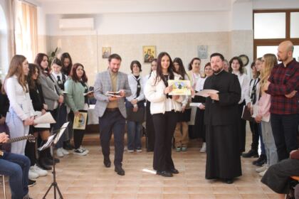 Zi de sărbătoare şi de comuniune pentru vârstnicii gălăţeni – fotografia 22