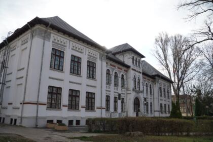 Olimpiadă interdisciplinară la Seminarul Teologic „Sfântul Andrei“ din Galaţi – fotografia 1