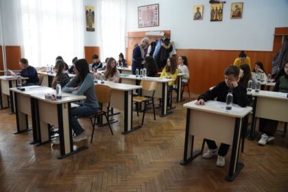 Olimpiadă interdisciplinară la Seminarul Teologic „Sfântul Andrei“ din Galaţi – fotografia 33