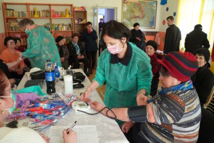 Caravană medicală în localităţile Albina şi Căldăruşa din judeţul Brăila – fotografia 40