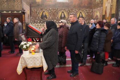 Rugăciune şi filantropie în Duminica Sfintei Cruci la Galaţi – fotografia 2
