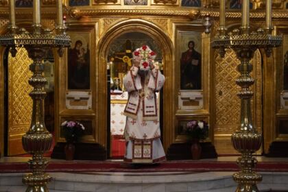 Rugăciune şi filantropie în Duminica Sfintei Cruci la Galaţi – fotografia 6
