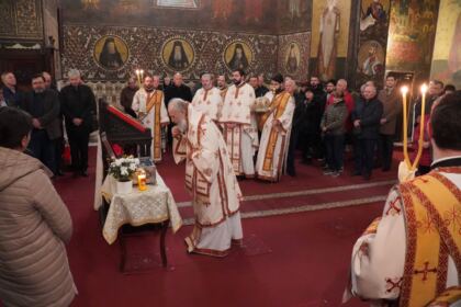 Rugăciune şi filantropie în Duminica Sfintei Cruci la Galaţi – fotografia 10