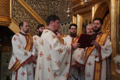 Rugăciune şi filantropie în Duminica Sfintei Cruci la Galaţi – fotografia 39