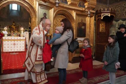 Rugăciune şi filantropie în Duminica Sfintei Cruci la Galaţi – fotografia 43