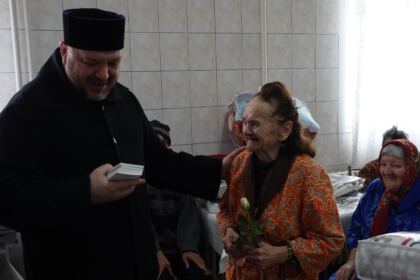 Daruri pentru vârsnicii nevoiaşi din Galaţi – fotografia 27