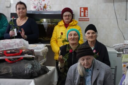 Daruri pentru vârsnicii nevoiaşi din Galaţi – fotografia 38