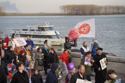 „Marşul pentru viaţă“ în Arhiepiscopia Dunării de Jos – fotografia 16