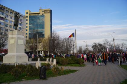 „Marşul pentru viaţă“ în Arhiepiscopia Dunării de Jos – fotografia 19