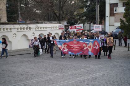 „Marşul pentru viaţă“ în Arhiepiscopia Dunării de Jos – fotografia 21