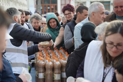 „Marşul pentru viaţă“ în Arhiepiscopia Dunării de Jos – fotografia 25