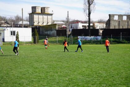 Ediţia a 8-a a Campionatului şcolar de fotbal „Tinereţe şi credinţă“ – fotografia 11