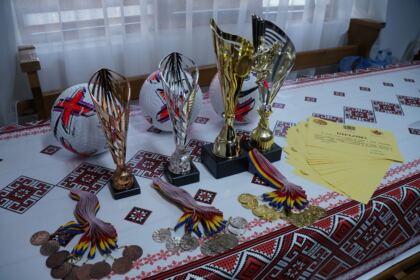 Ediţia a 8-a a Campionatului şcolar de fotbal „Tinereţe şi credinţă“ – fotografia 13