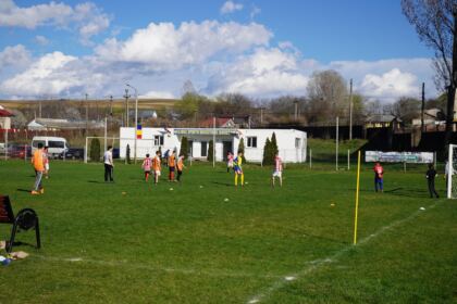 Ediţia a 8-a a Campionatului şcolar de fotbal „Tinereţe şi credinţă“ – fotografia 16
