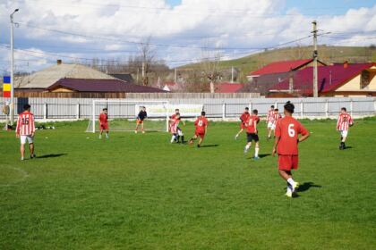 Ediţia a 8-a a Campionatului şcolar de fotbal „Tinereţe şi credinţă“ – fotografia 17