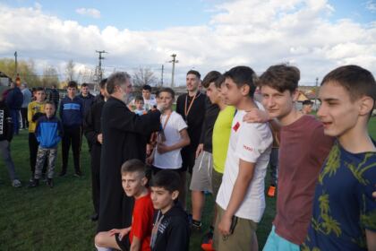 Ediţia a 8-a a Campionatului şcolar de fotbal „Tinereţe şi credinţă“ – fotografia 24