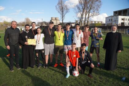 Ediţia a 8-a a Campionatului şcolar de fotbal „Tinereţe şi credinţă“ – fotografia 26