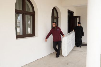 Daruri pentru nevoiaşii din localitatea Pechea, judeţul Galaţi – fotografia 8