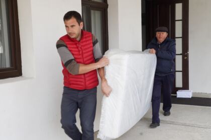 Daruri pentru nevoiaşii din localitatea Pechea, judeţul Galaţi – fotografia 9