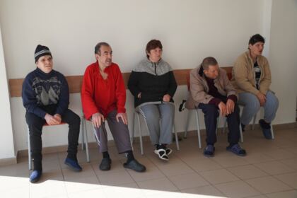 Daruri pentru nevoiaşii din localitatea Pechea, judeţul Galaţi – fotografia 21
