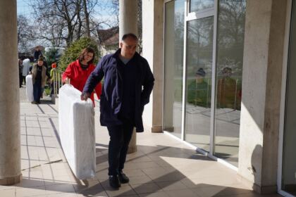 Daruri pentru nevoiaşii din localitatea Pechea, judeţul Galaţi – fotografia 23