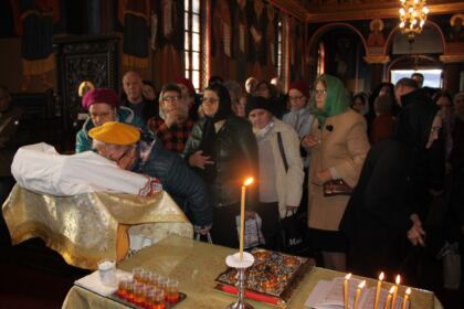 Rugăciune şi binecuvântare pentru bolnavii din Spitalul „Sf. Ap. Andrei“ din Galaţi – fotografia 16
