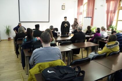 Conferinţă în cadrul Facultăţii de Istorie, Filosofie şi Teologie din Galaţi – fotografia 17