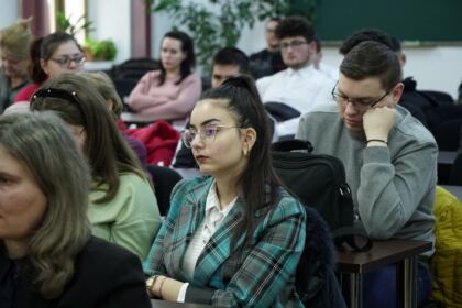 Conferinţă în cadrul Facultăţii de Istorie, Filosofie şi Teologie din Galaţi – fotografia 34