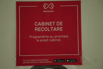 Acţiune de donare de sânge pentru semenii bolnavi – fotografia 13