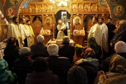 Rugăciune şi filantropie pentru vâstnicii din cadrul unui azil din Galaţi – fotografia 19