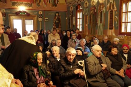 Rugăciune şi filantropie pentru vâstnicii din cadrul unui azil din Galaţi – fotografia 23