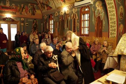 Rugăciune şi filantropie pentru vâstnicii din cadrul unui azil din Galaţi – fotografia 32